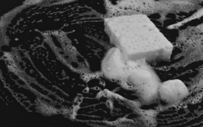 Comment nettoyer un receveur de douche en résine ?
